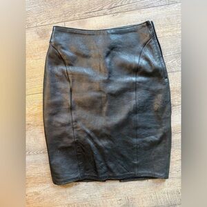 Cedars Black Leather Skirt size 6 100% leather
